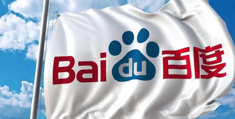 警方通报女子驾车撞上半挂致死